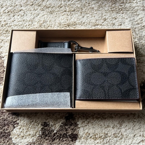 NEW Coach Boxed 3 in 1 Wallet Set - Picture 1 of 8
